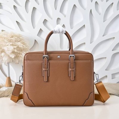 Hermes - Hermes' latest men's briefcase is made of top-grade calfskin with nobl