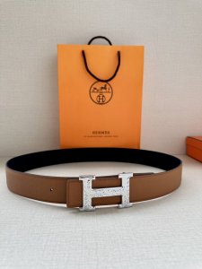 Width: 3.8 Herm