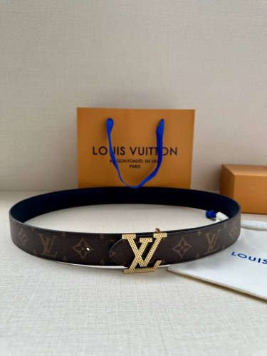 3.4-Inch Width Lv Trunk Double-Sided Belt Crafted From Grained Leather For A Mod