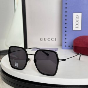 Gucc* Model:Gg1850O Size:51 port 19-145