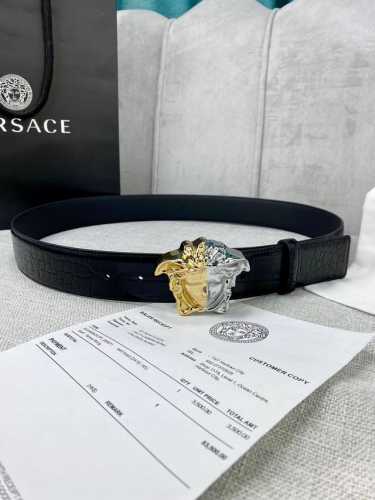 Width 4.0 Cm Versace This Crocodile-Patterned Leather Belt Features The Iconic V