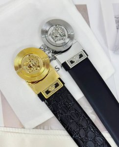 Belt: Versace. Top-tier replica. belt: 100% imported top-grain cowhide, genuine
