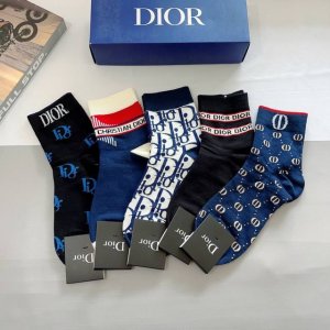 5 pairs per box with packaging. Dior's new calf socks! Pure cotton fabric, tren