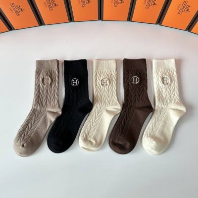 Specially packaged Hermes cashmere embroidered mid-calf socks! Five pairs per bo