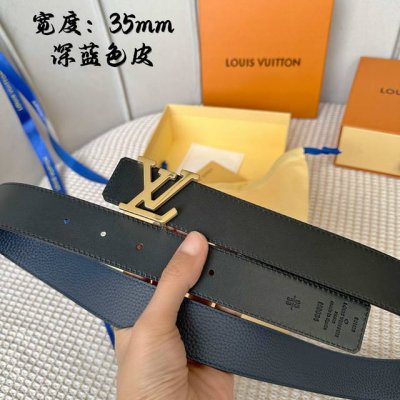 L0Uis Vuitt0N Original belt from Donkey, 35mm wide. Lined on one side with lyche