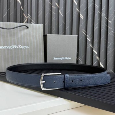 This Belt Is Crafted From Grain-Textured Leather, Showcasing A Rustic Texture. T