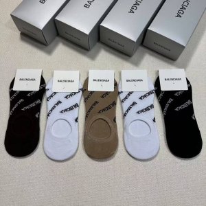 Balenciaga Parisian classic women's invisible socks come in a box of five pairs