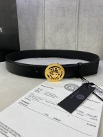 Width 3.8Cm This Versace flat belt is made of calfskin and features a vacuum-pla