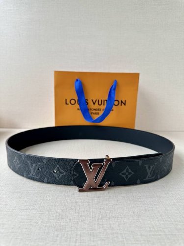 4.0 Wide Lv Dimension double-sided belt combines creative heritage with gorgeous