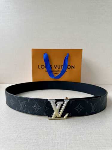 4.0 Wide Lv Dimension double-sided belt combines creative heritage with gorgeous