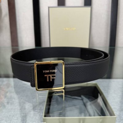 Tom Ford's Latest Viral Hit, The Double-Sided Full-Grain Leather Bag, Is Now Ava