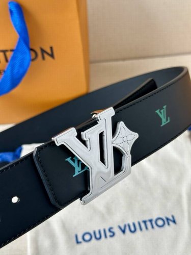 Special Lv Initials 4.0 Wide A Vivid Style For Those Who Appreciate Color One Si