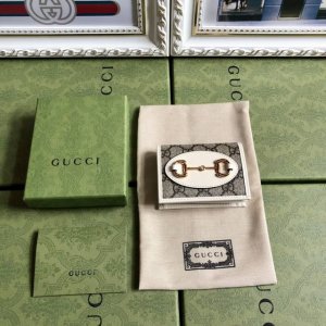 New to the Spring/Summer collection is the Gucci 1955 Horsebit card holder, cra