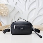 Hermes - Hermes' latest men's crossbody shoulder bag is made of top-grade calfs