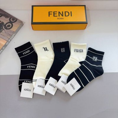 5 pairs per box with packaging. Fendi double F logo mid-calf socks, made of pur