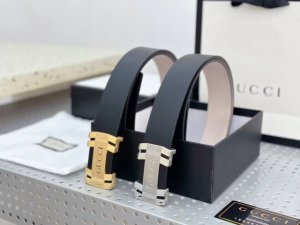 Fully packaged Gucci 5-inch belt. Material: Custom-made double-sided plain cowh