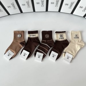 Specially packaged Chanel new mid-length slouch socks! Five pairs per box, same