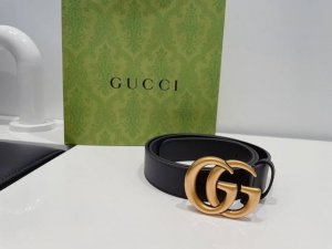 Gucci Couple Belt with Full Packaging Gift Box, Double G Buckle Calfskin Belt,