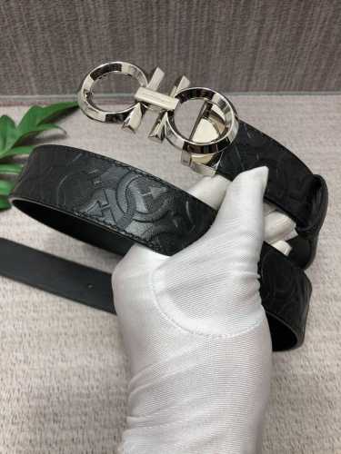 Comes with a full gift box and packaging: Ferragamo belt made of original single