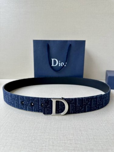 Width 3.5Cm This 35Mm Double-Sided Belt Combines Classic Elegance With Modern Fl