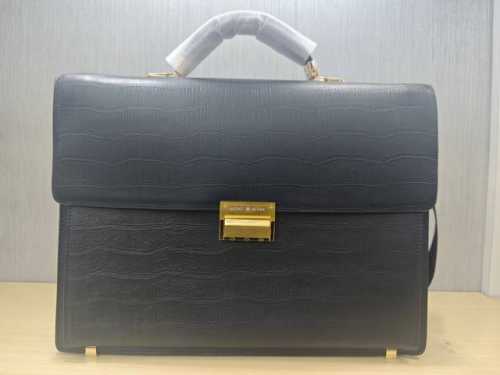 The latest hot-selling Montblanc stainless steel combination lock briefcase from