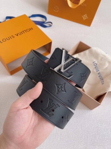 Lv This Louis Vuitton Lv Pyramid Belt Combines Natural Calf Leather With The Bra