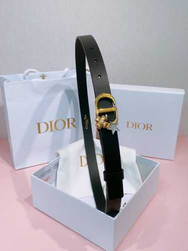 Dior Montaigne Lucky Charms, 20mm Belt Buckle. This model, featuring an aged gol