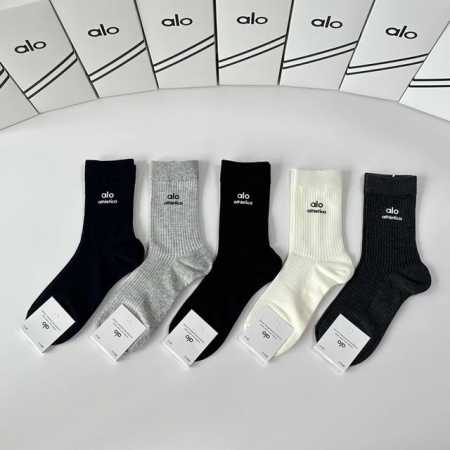 Special packaging from the official store! Alo New style heat-printed mid-length - Click Image to Close