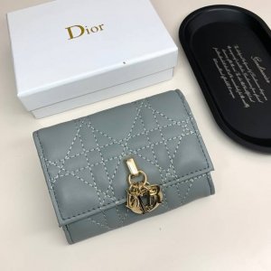 Dior 923 Colors: Black, Beige, Vivid Pink, Blue Dimensions: 11*8.5*3 Newest arri