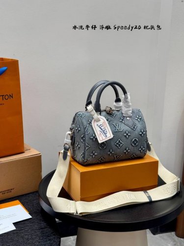 Gift box packaging Lv denim embossed logo Speedy20 pillow bag Can be worn on on