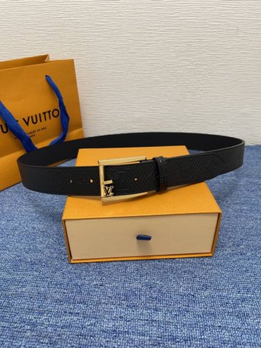 Louis Vuitton: classic original quality, new embossed leather with original bout