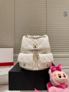 Qixi Festival gift box with pendant Chanel Little Frog Backpack Yyds Duma is st