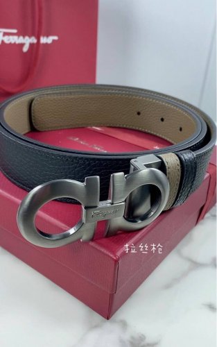Comes with a full gift box. Salvatore Ferragamo Men's Leather Belt, 35mm, Double