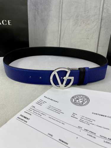 Width 4.0Cm Versace This Reversible Leather Belt Has A Buckle With The Brand's S