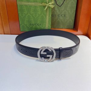 Gucci classic style, double-sided original calfskin embossed leather belt with s