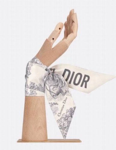New! New version of Dior Forest Beast Silk Mitzah, this square scarf is made of