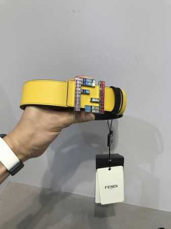 Delivered with original packaging. New Fd model, 35mm wide, supports NFC chip sc - Click Image to Close