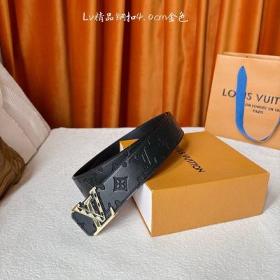 Louis Vuitton: Classic original quality, classic embossed surface with original