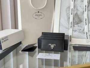 Prada classic men's and women's card holder, synced with the official Prada stor