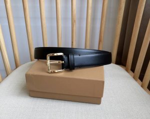 Special Burberry Burberry Counter Synchronously Launched New Italian Refined Wai