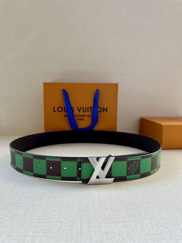 Special Edition This 4.0Cm-Wide Lv Initiales Double-Sided Belt Is Inspired By Th