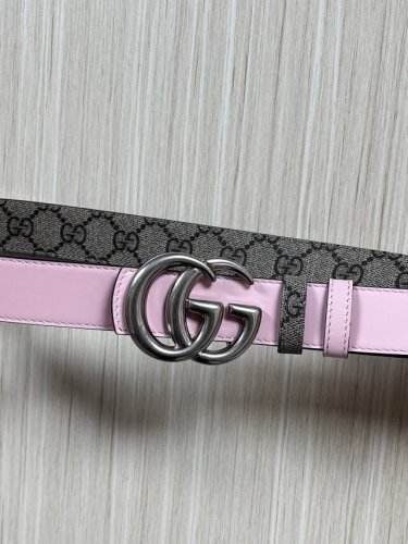 The Fall/Winter 2025 collection reinterprets the distinctive Gg Marmont series.