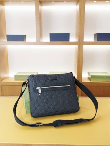 Gucci official website synchronized high-end crossbody shoulder bag, a timeless