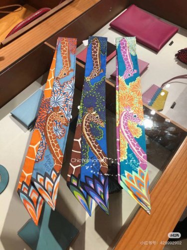 Hermes "The Three Graces" Twilly scarf Twilly scarf 100% mulberry silk heavy 18