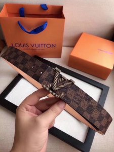 Louis Vuitton LV Initiales Original imported canvas monogram belt, 40mm wide, l