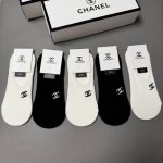 Special Chanel Chanel Little Chanel new women's invisible socks, one box of fiv