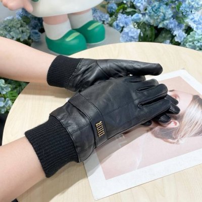 New Women's Exclusive First Release Touchscreen Gloves with Packaging, Original