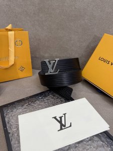Lv Initiales Width 4.0cm Double-sided belt with Xl Epi leather large grain textu
