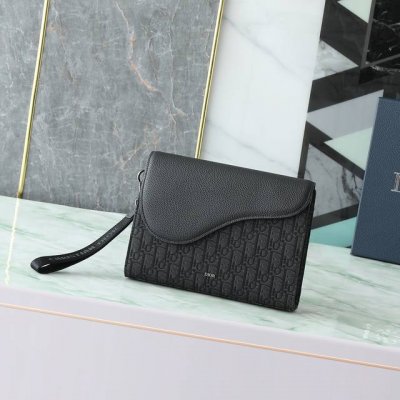 This A5 triangular clutch is a new Dior staple. Crafted from materials like blac