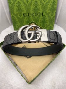Gucci: Original imported waterproof material for the upper body. Lined with top-